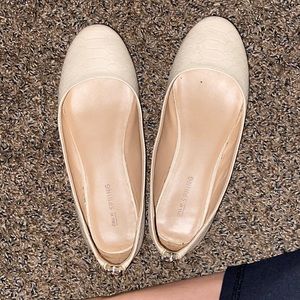 Off white Flats